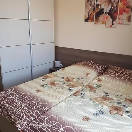 Lazur Lounge In アパート ブルガス